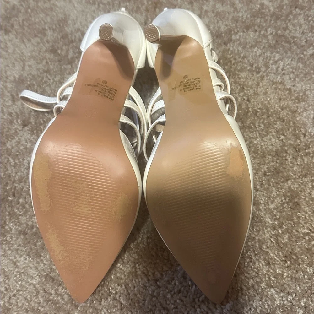 Elegant Cream Strappy Heels - Picture 4 of 5